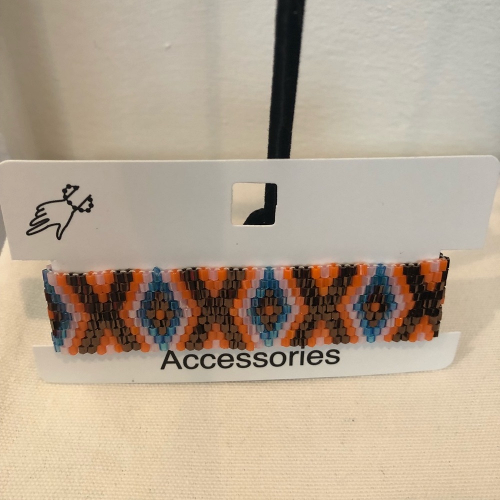 Beaded adjustable bracelets
